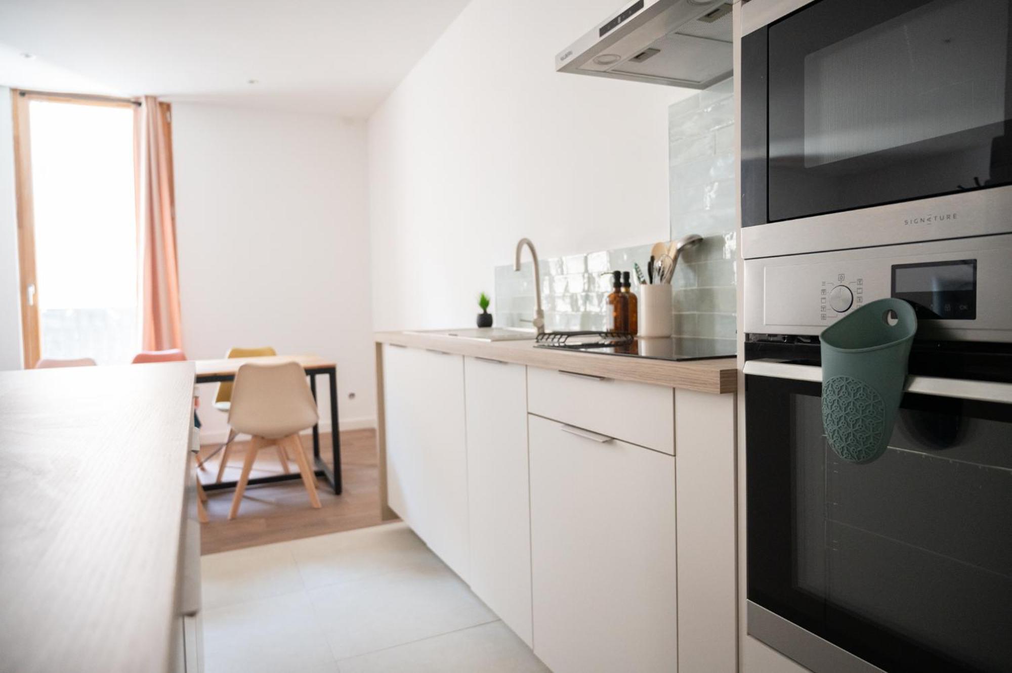 Lou Cabanot - Appartement Lumineux 3 Chambres - Parking Gratuit Béziers Extérieur photo
